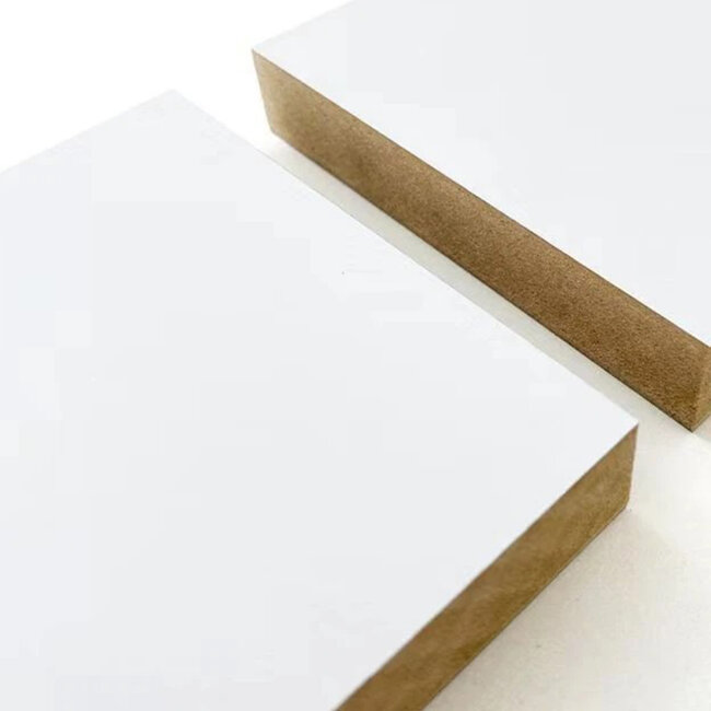 MDF OBOST. BIJELI GR. 18mm, 2800x1840